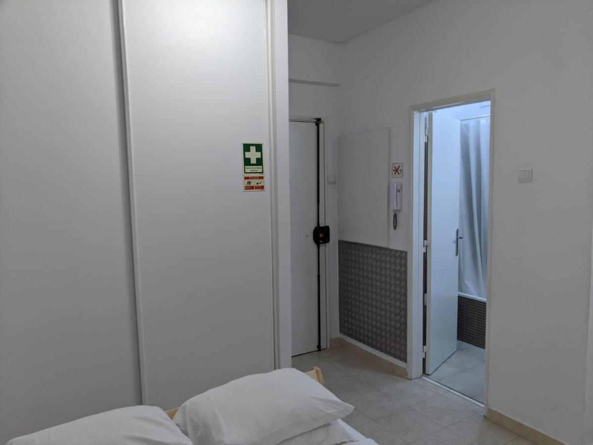 Appartement In Bed With Lisbon 15E à Amadora Extérieur photo